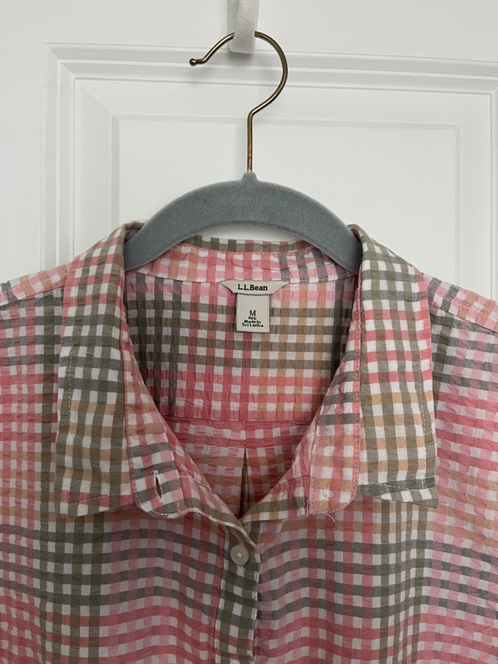 L.L. Bean Cotton Seersucker short-sleeve plaid popover shirt Sz. Med - Picture 2 of 8